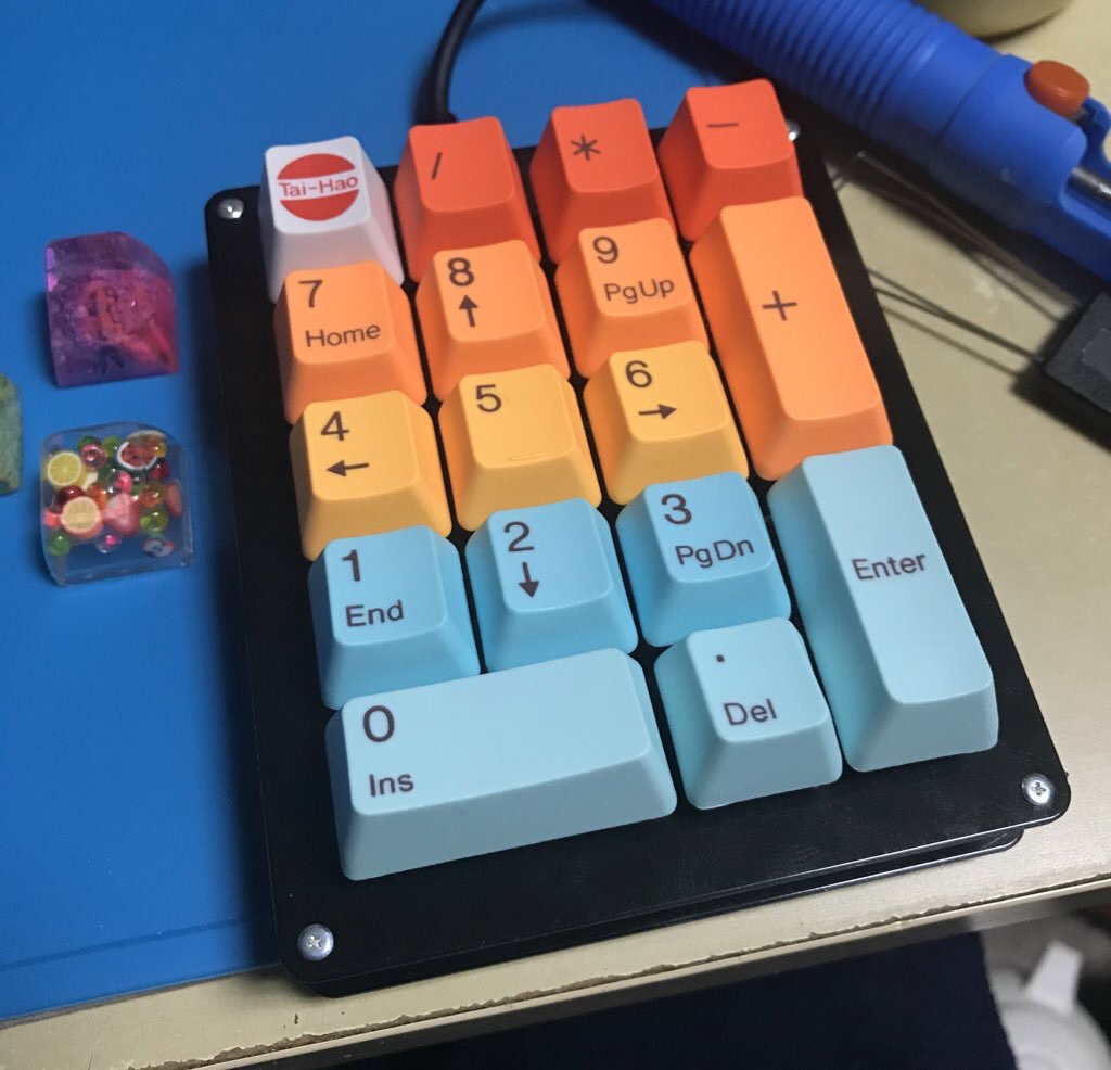 自作キーボード 「Soyuz」
